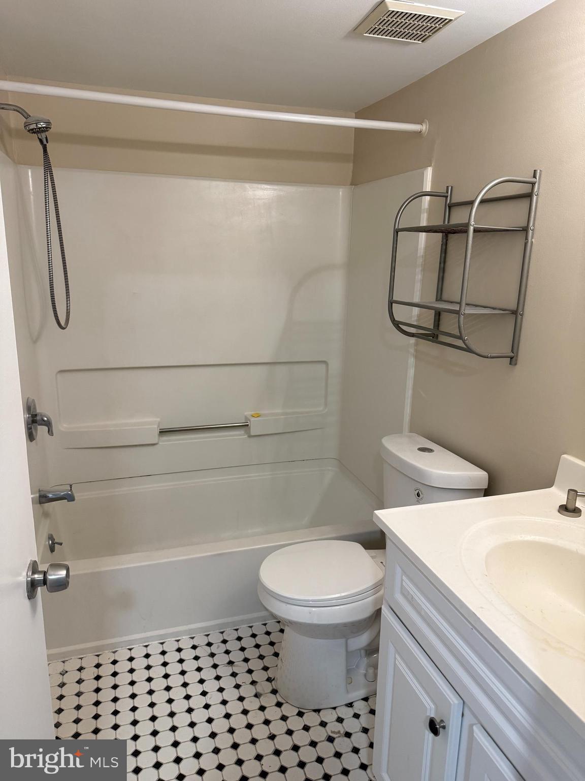 NESHAMINY - Residential Lease