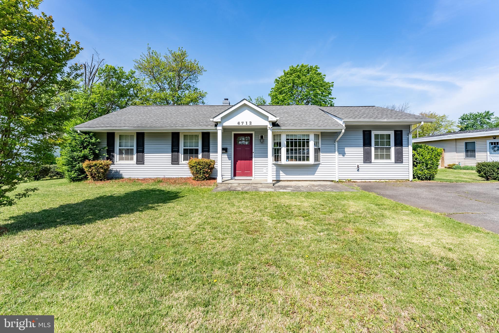 6712 HARRISON LANE