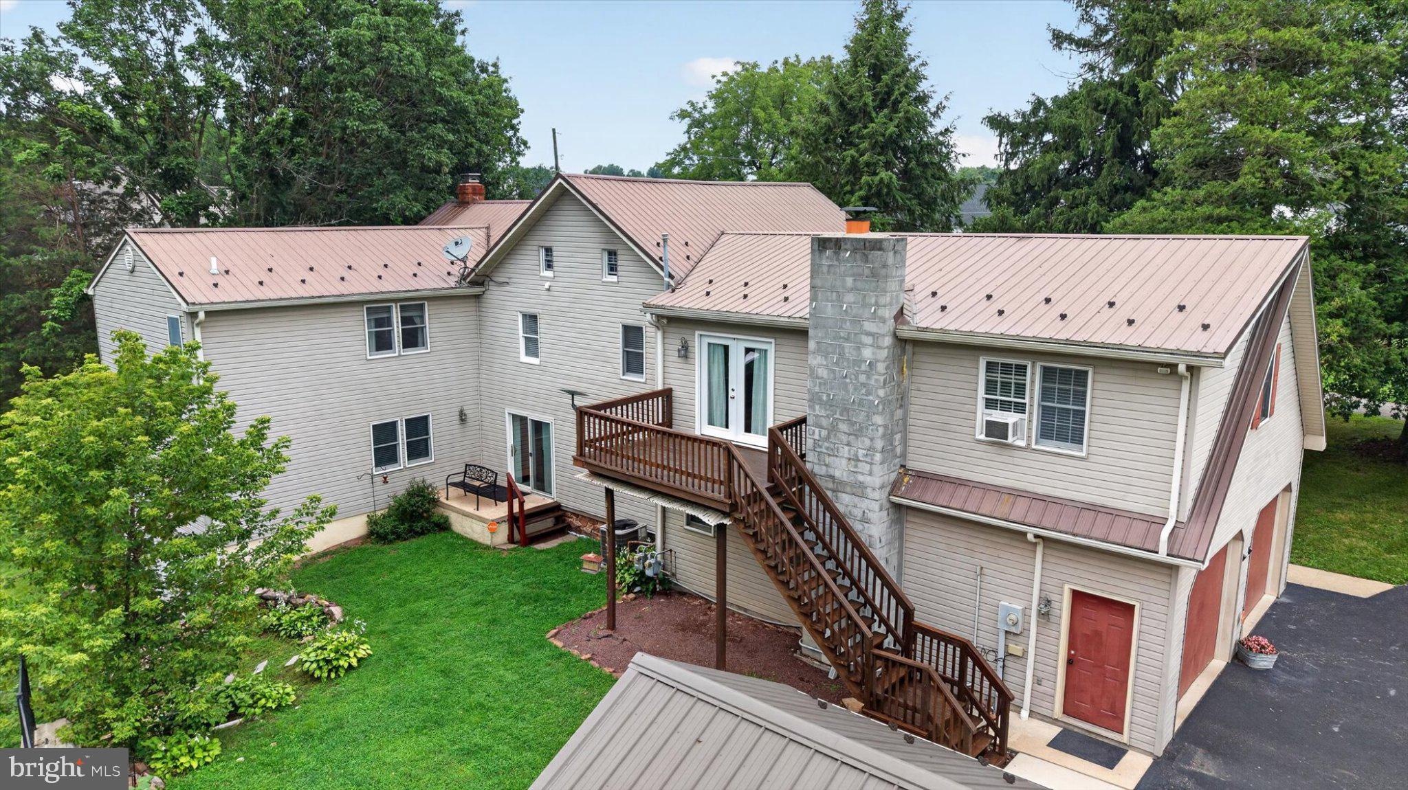 1140 ANGUS LANE