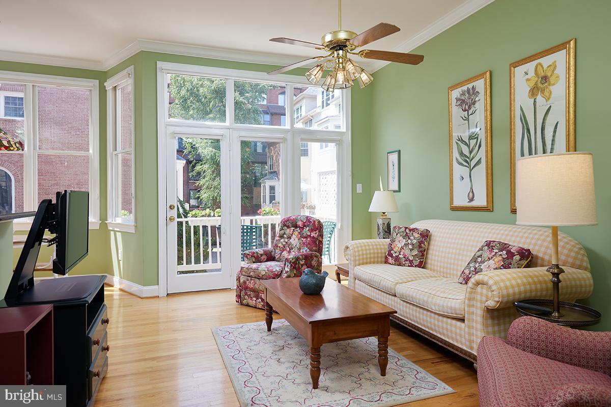 BROMPTONS AT BALLSTON - Residential