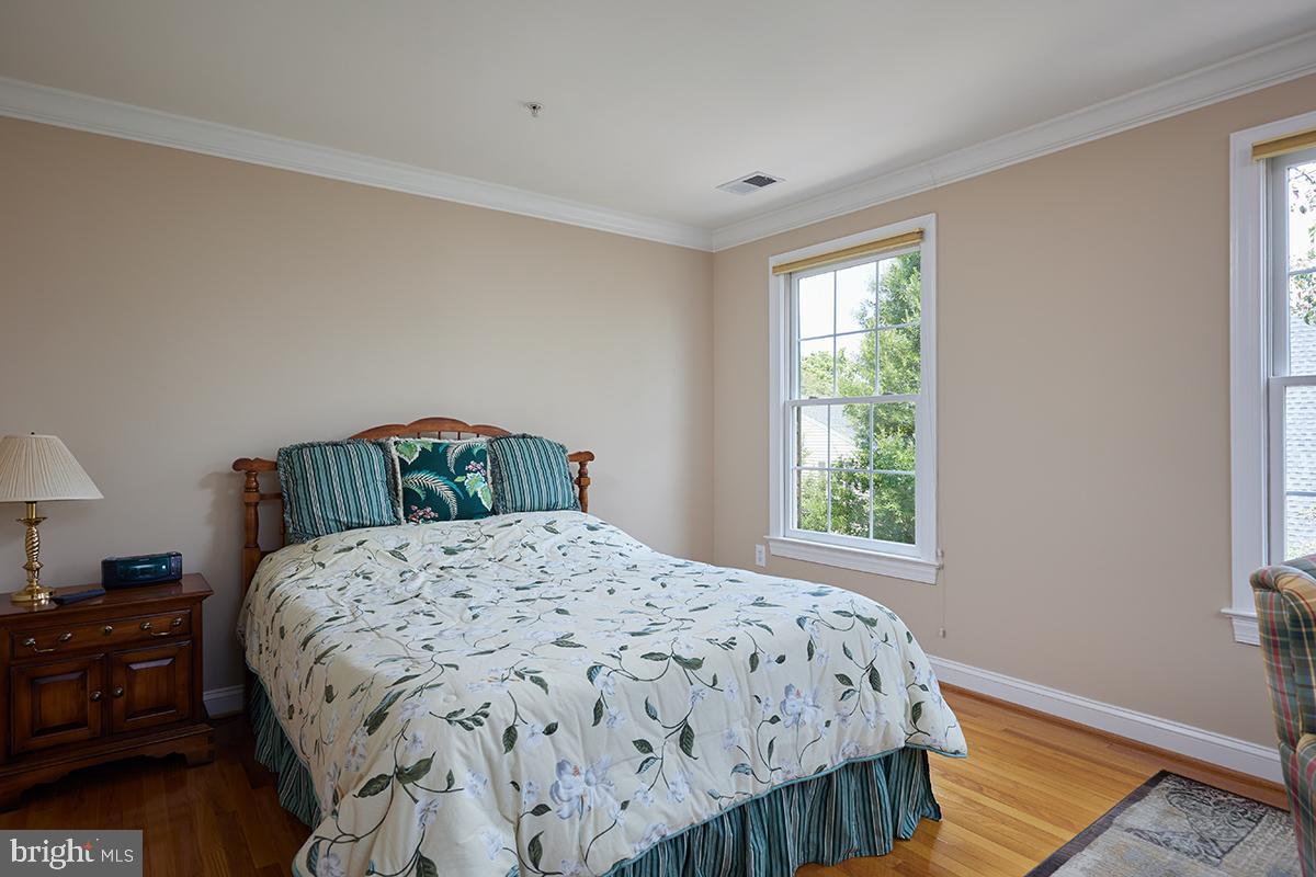 BROMPTONS AT BALLSTON - Residential