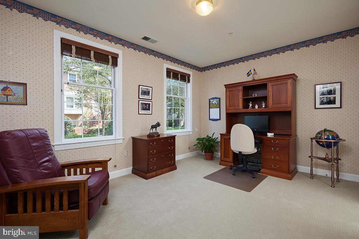 BROMPTONS AT BALLSTON - Residential