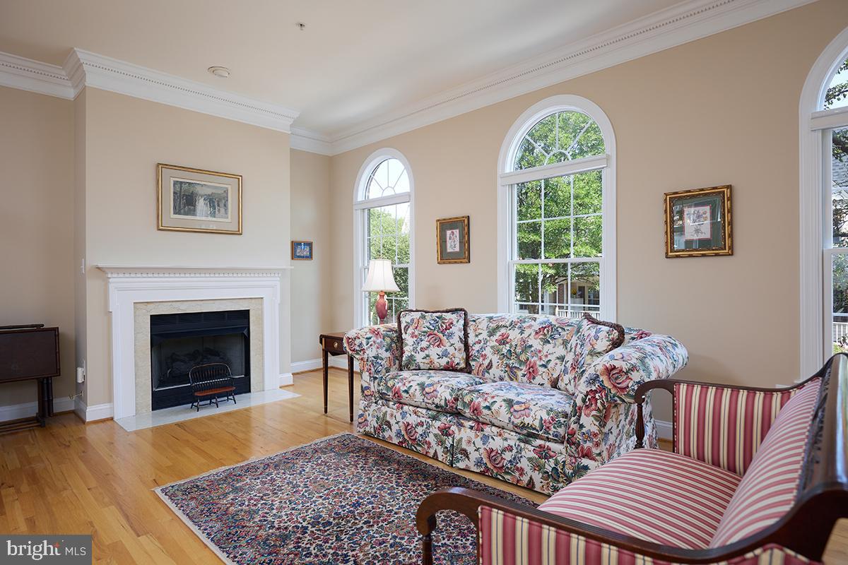 BROMPTONS AT BALLSTON - Residential