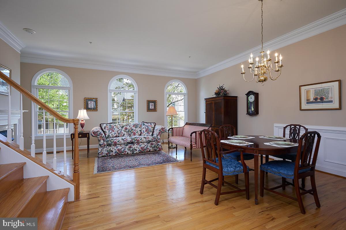 BROMPTONS AT BALLSTON - Residential