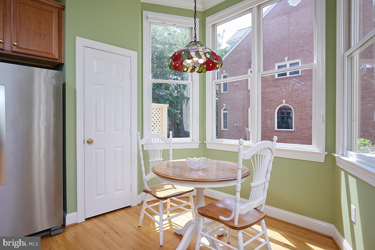 BROMPTONS AT BALLSTON - Residential