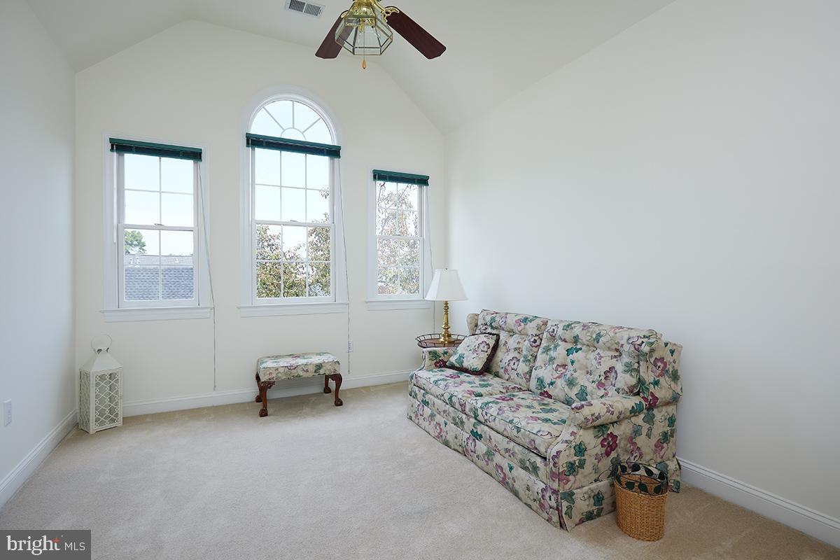 BROMPTONS AT BALLSTON - Residential