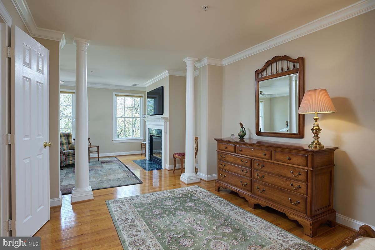 BROMPTONS AT BALLSTON - Residential