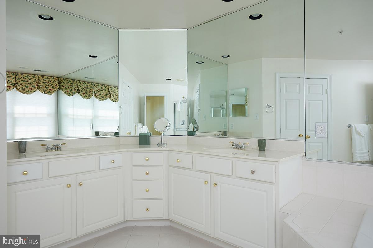 BROMPTONS AT BALLSTON - Residential