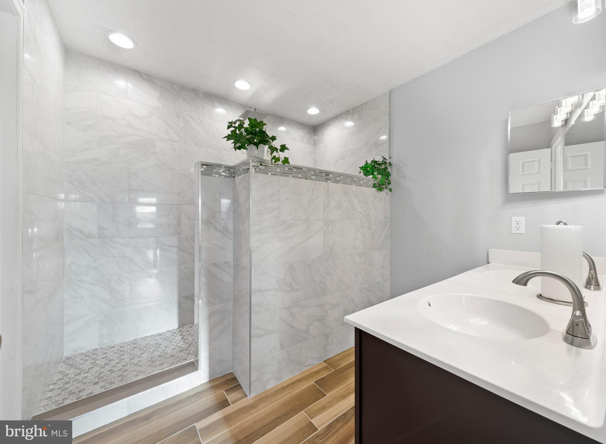 DORCHESTER - Residential