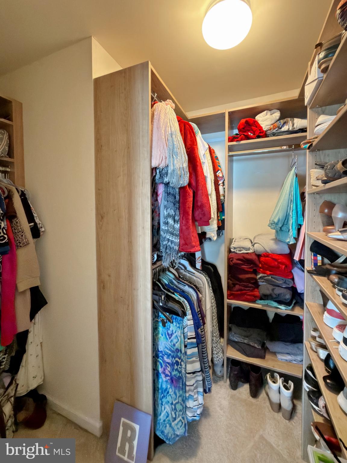 CHELSEA MANOR - Residential Lease