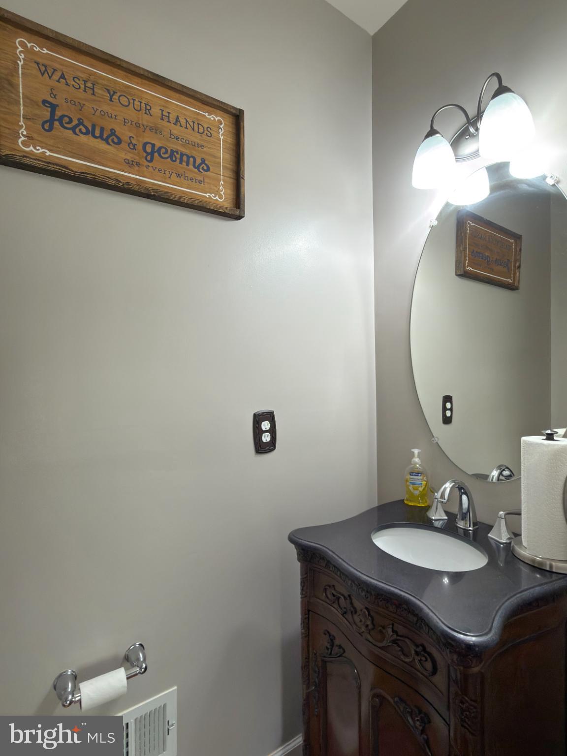 CHELSEA MANOR - Residential Lease