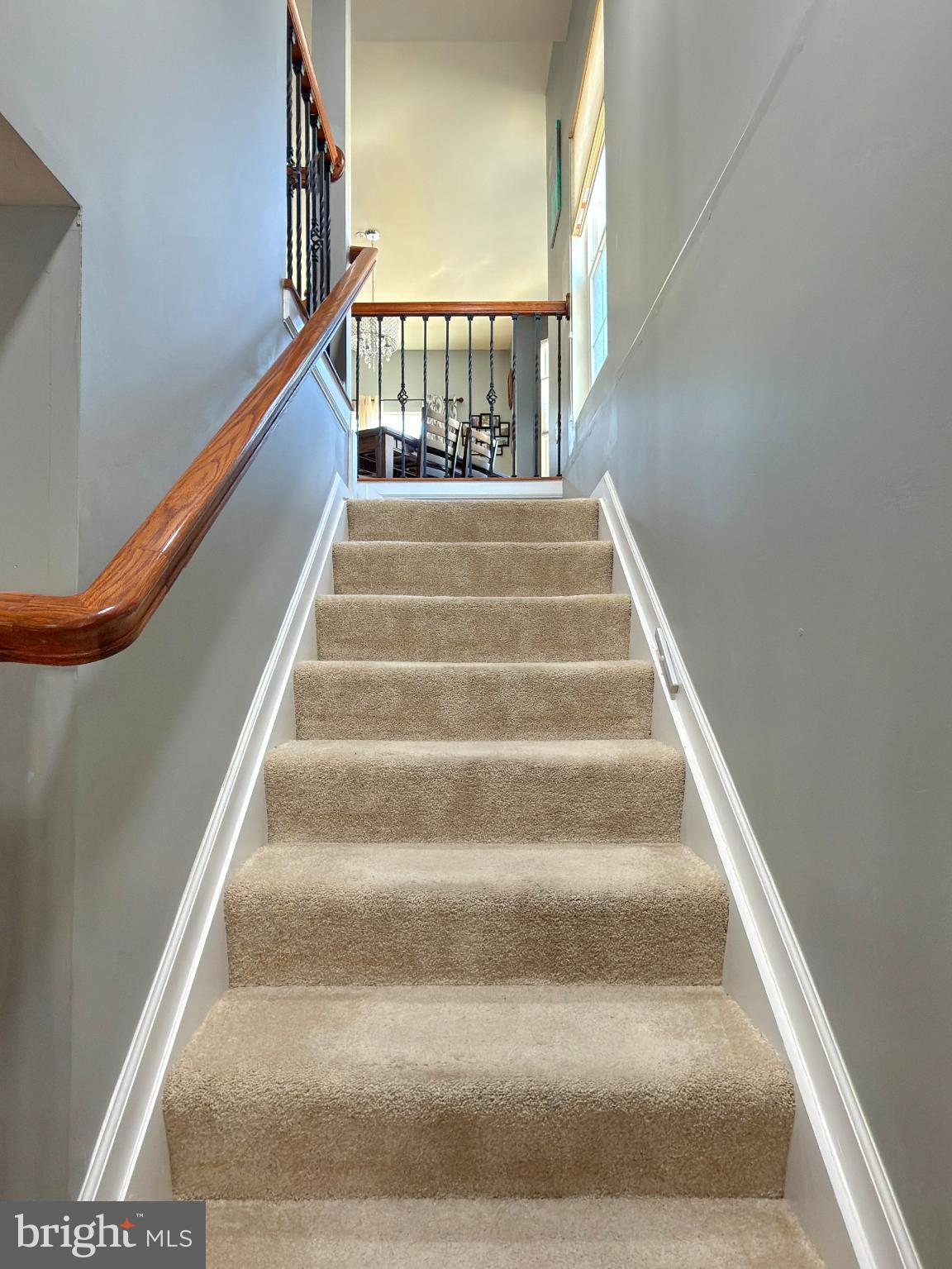 CHELSEA MANOR - Residential Lease