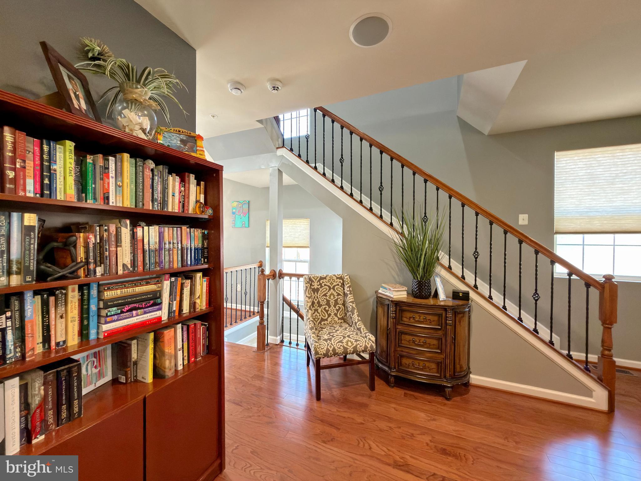 CHELSEA MANOR - Residential Lease