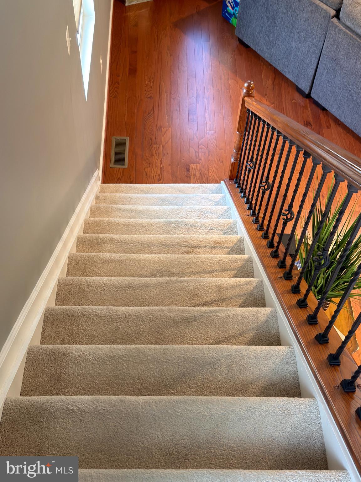 CHELSEA MANOR - Residential Lease