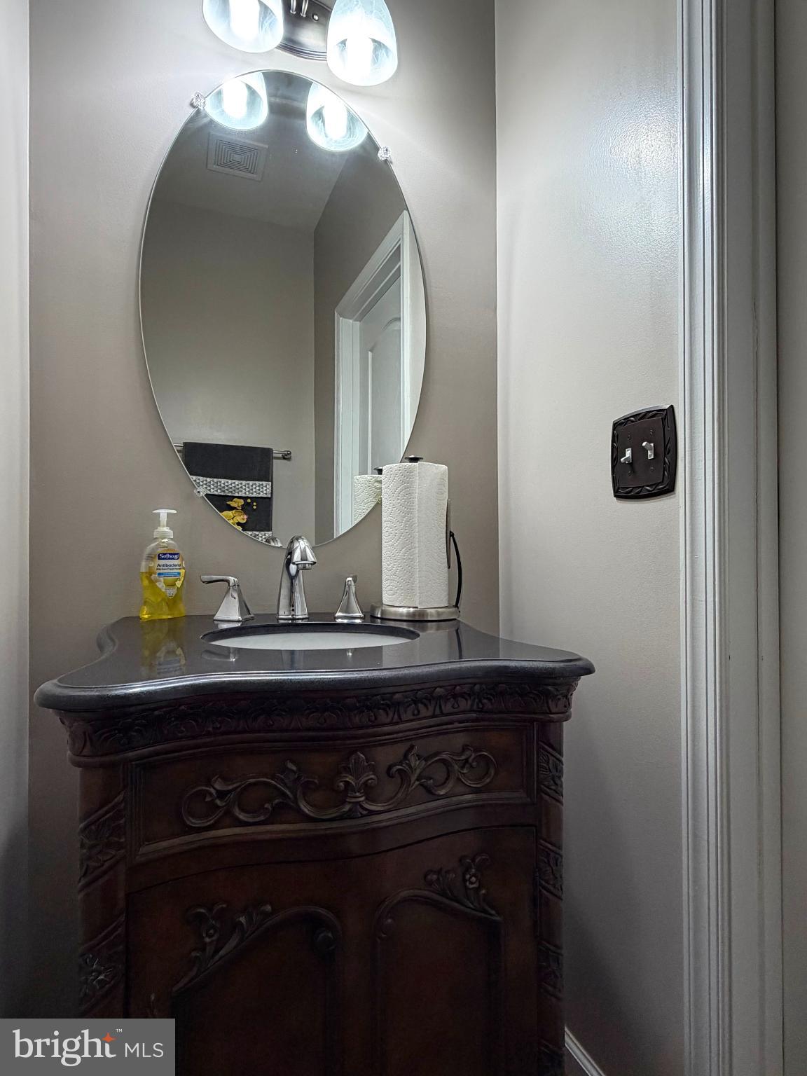 CHELSEA MANOR - Residential Lease