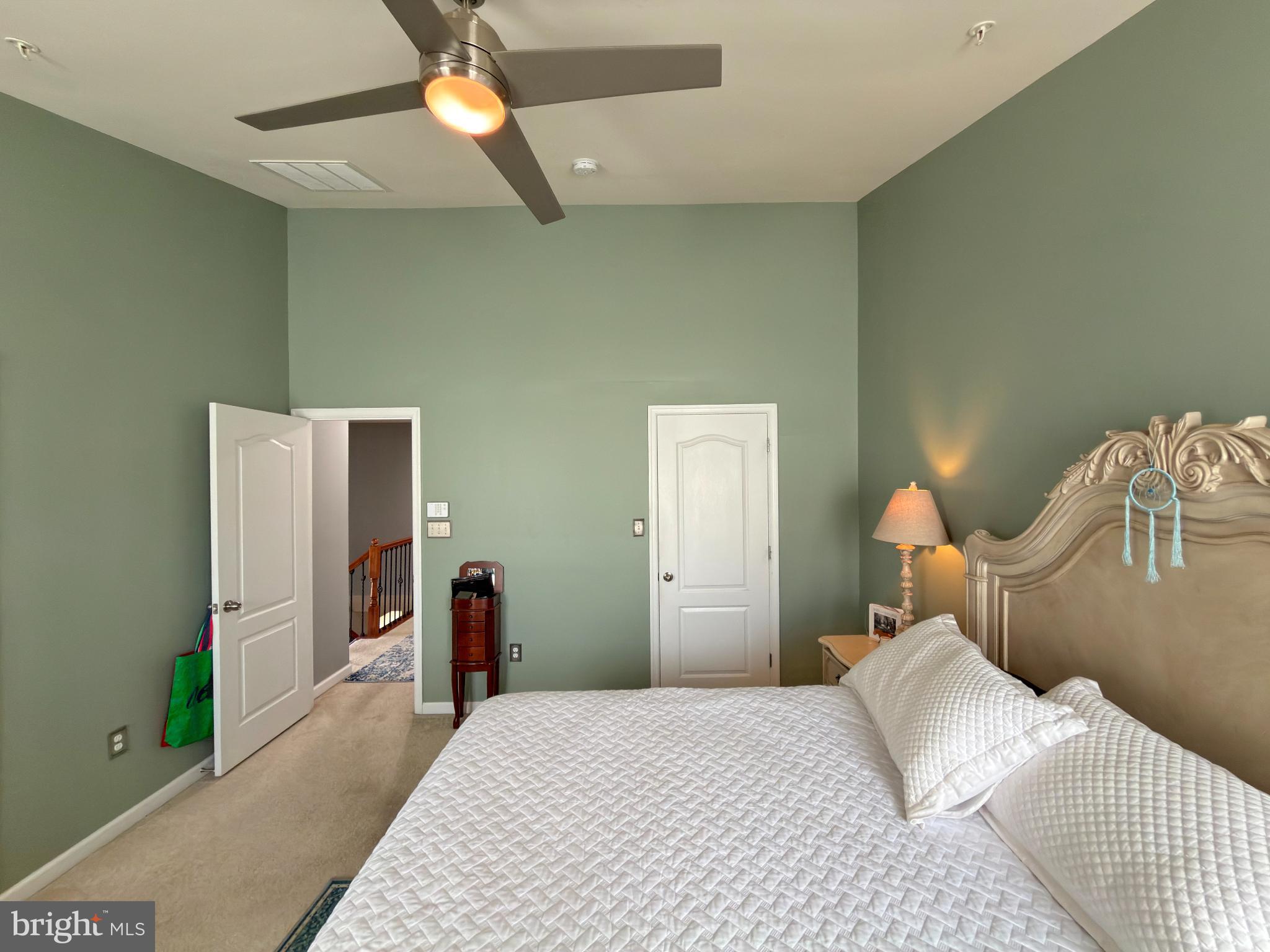 CHELSEA MANOR - Residential Lease