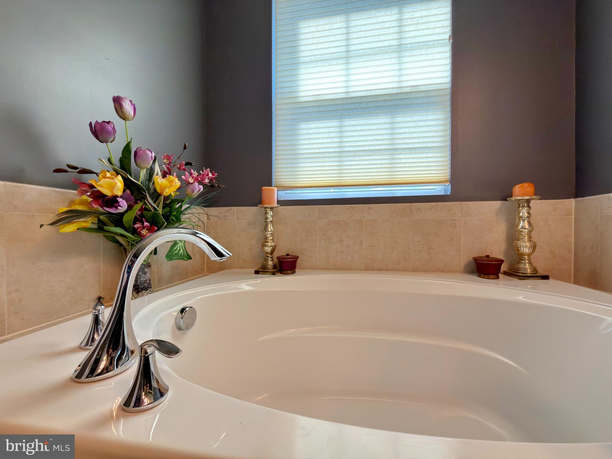 CHELSEA MANOR - Residential Lease