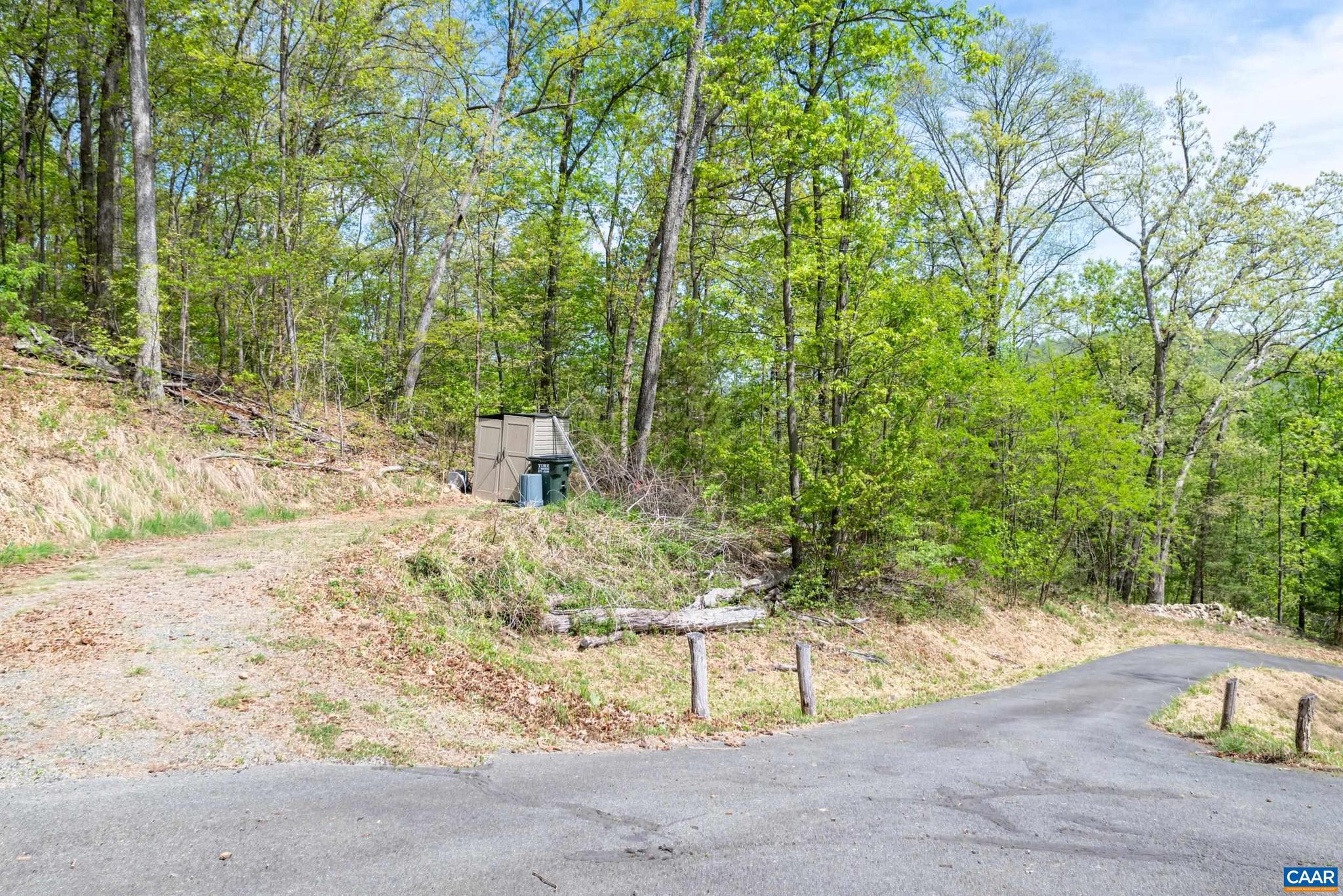 FARM COLONY - Residential