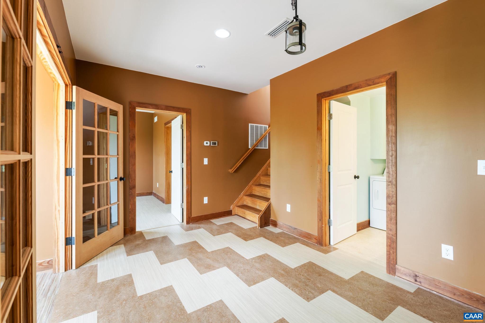 FARM COLONY - Residential