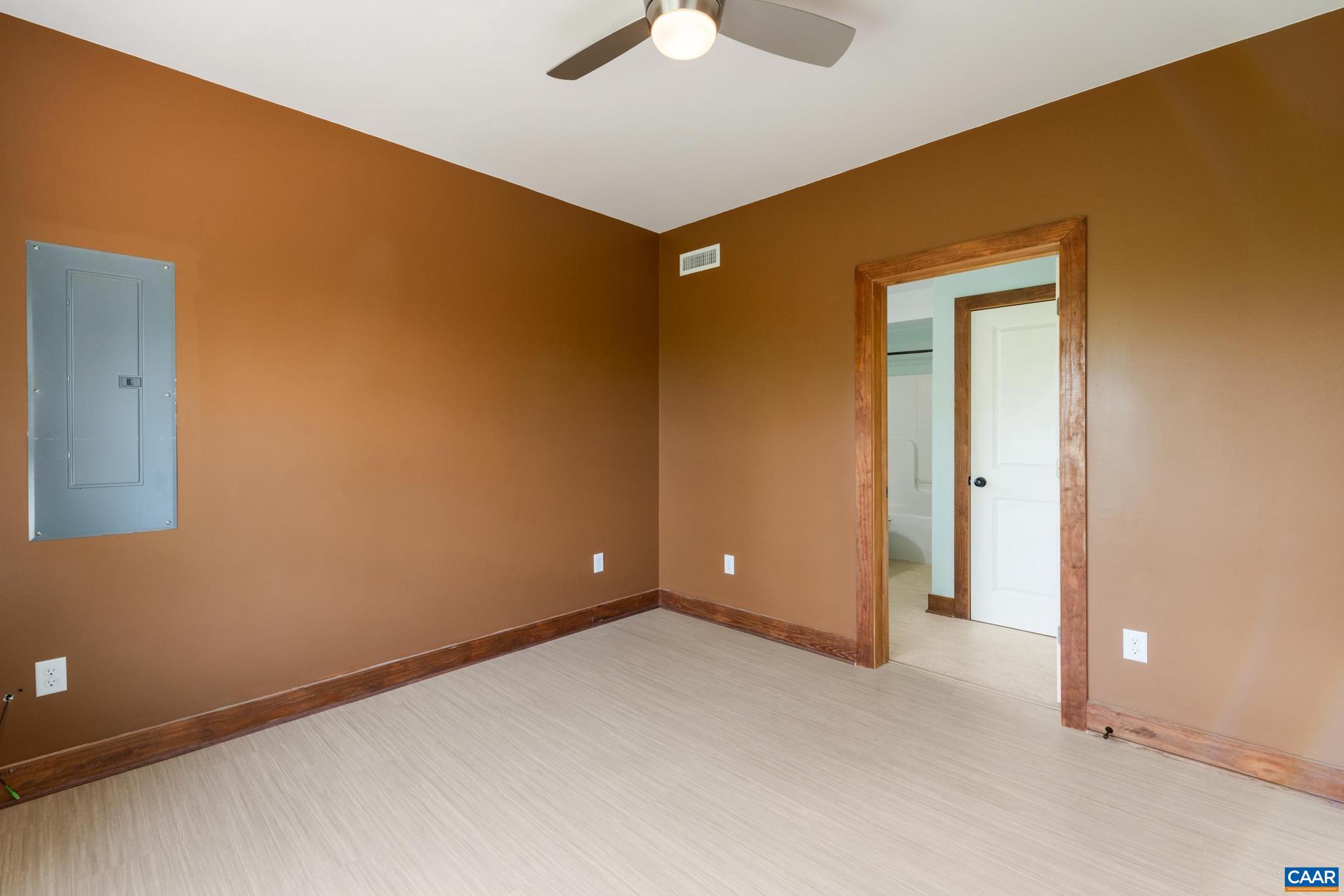 FARM COLONY - Residential