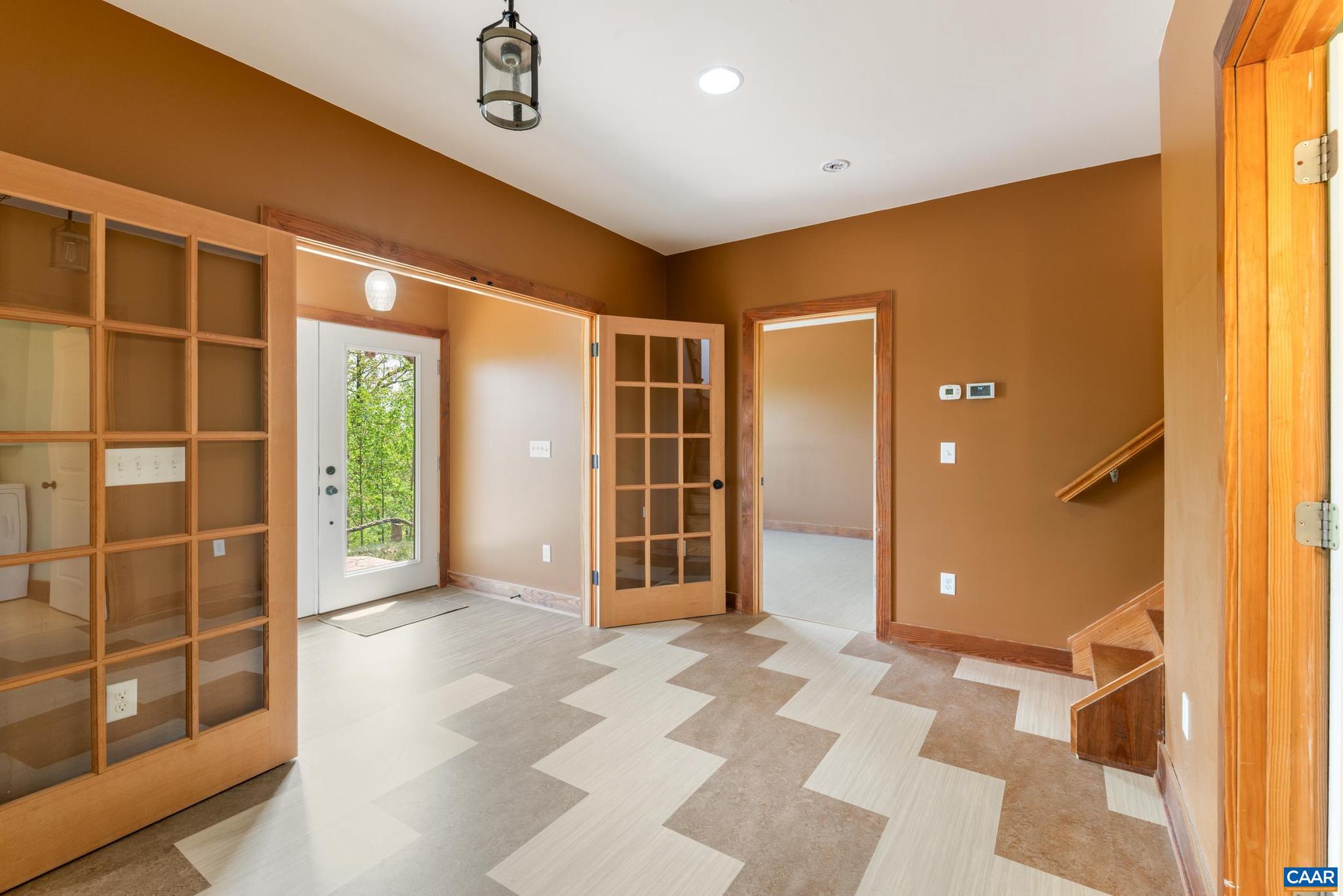 FARM COLONY - Residential