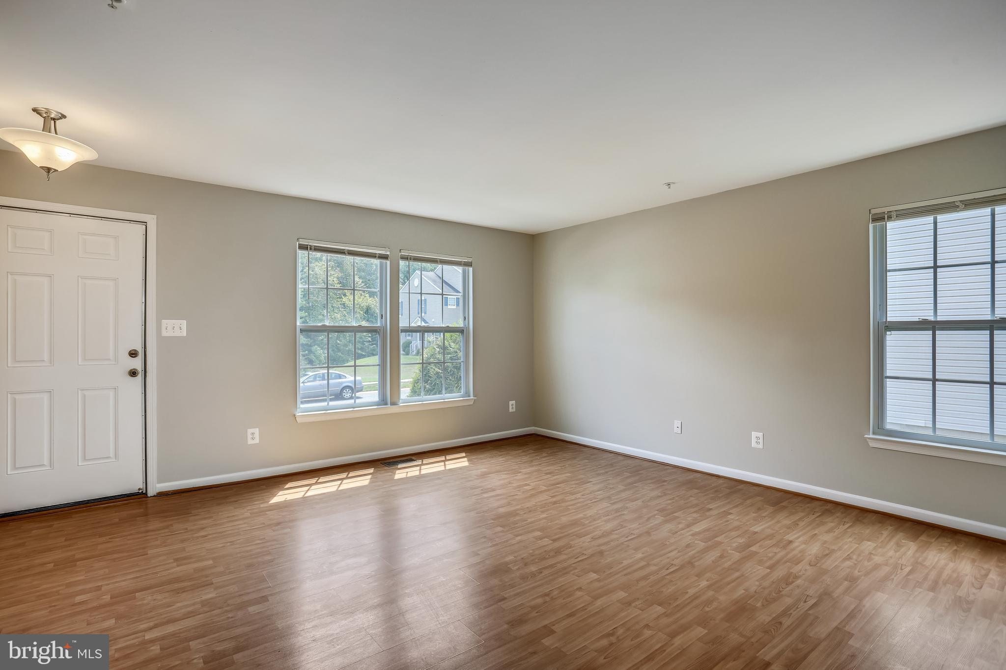 HOLLY WOODS - Residential