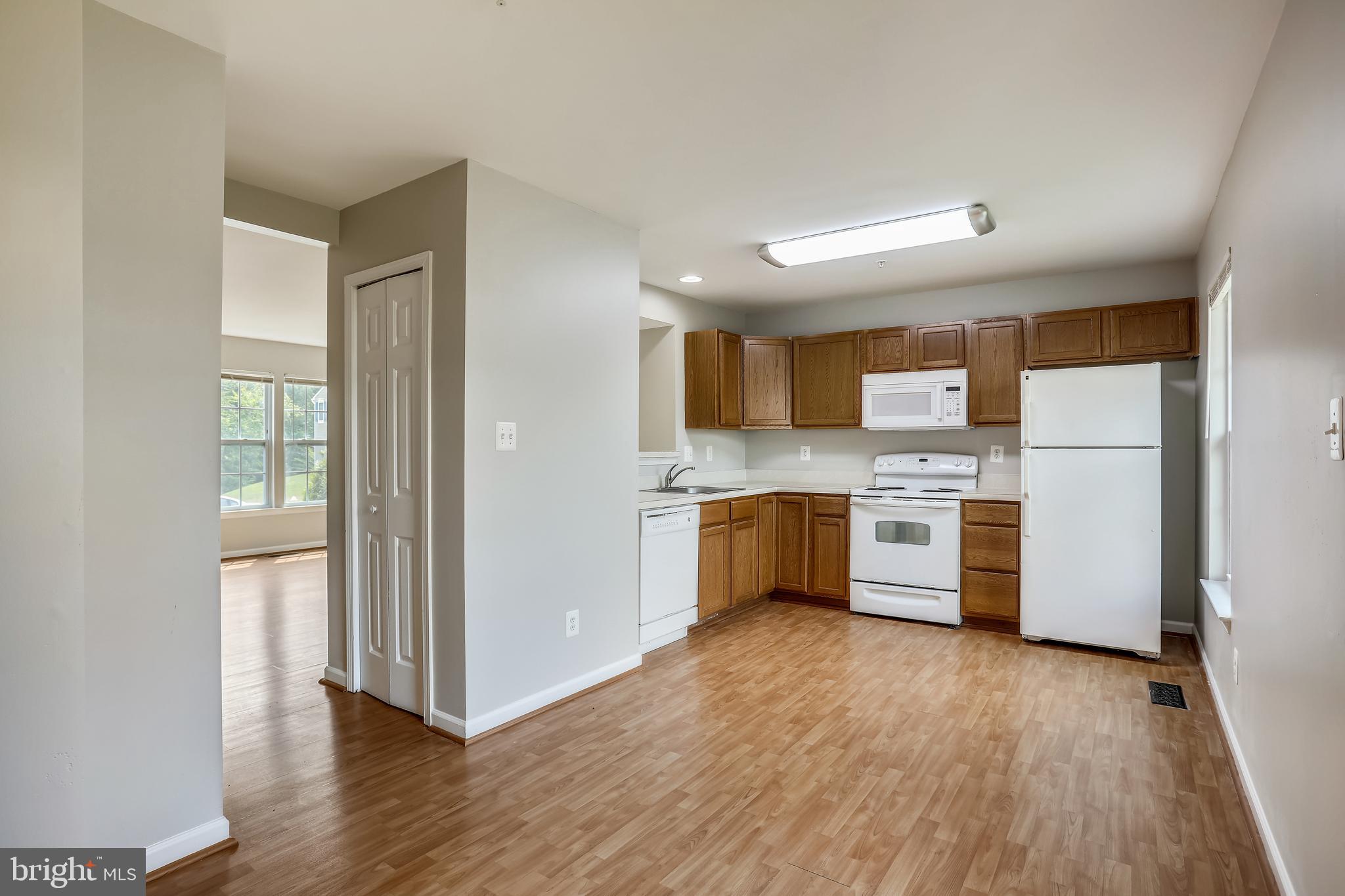 HOLLY WOODS - Residential