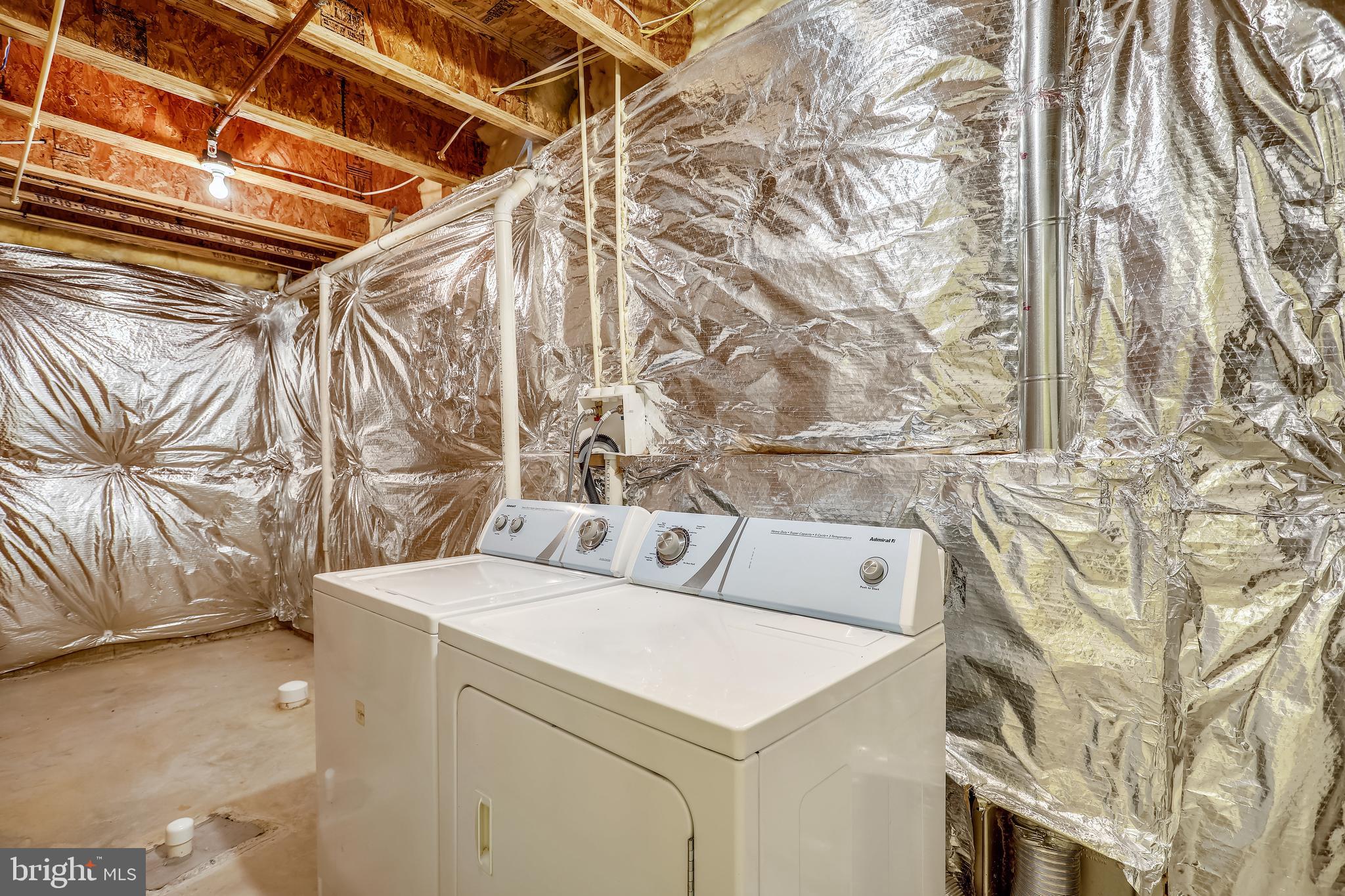 HOLLY WOODS - Residential