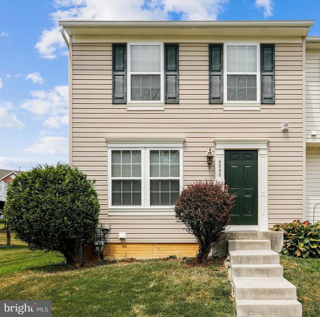 HOLLY WOODS - Residential