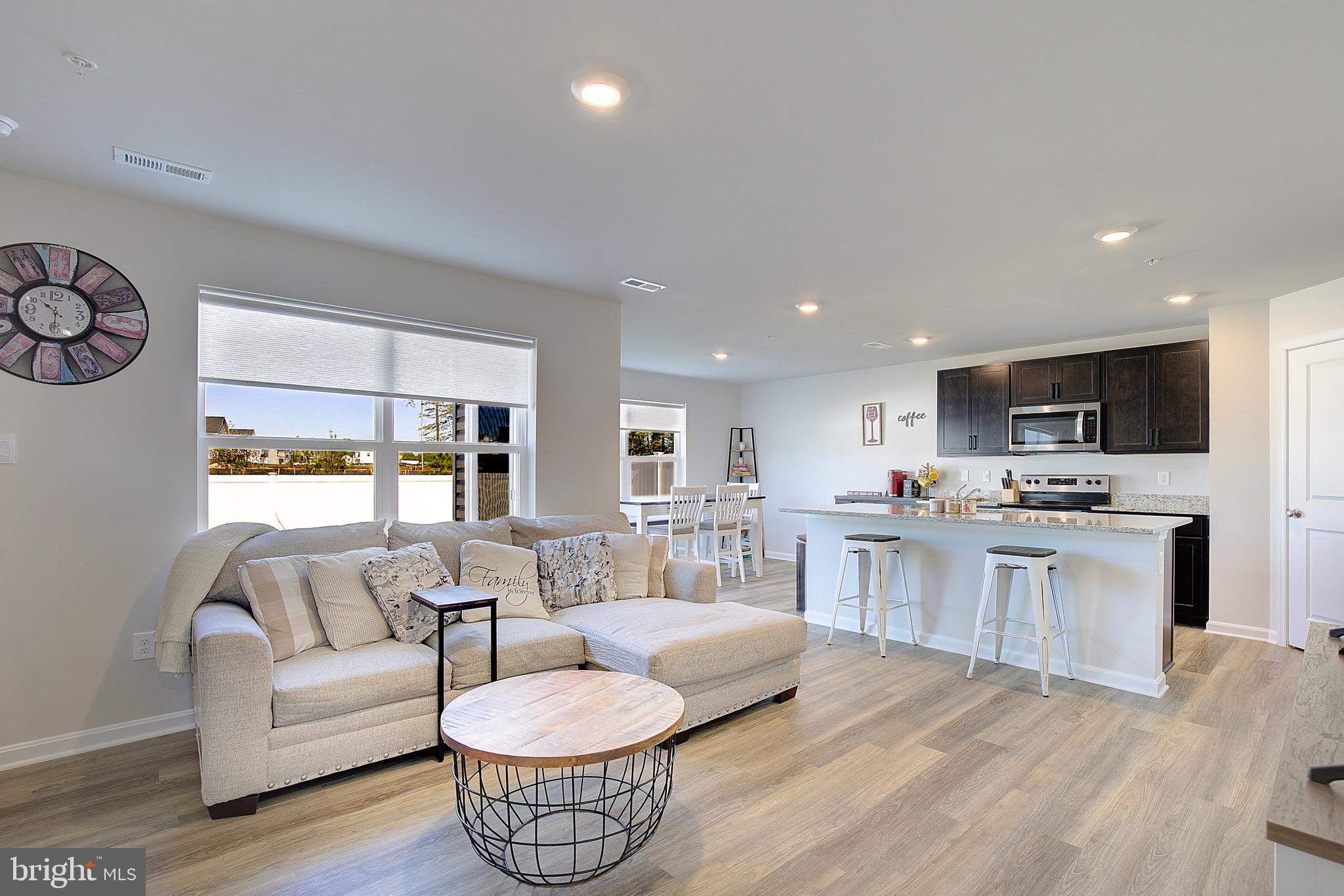 PINEGROVE - Residential Lease