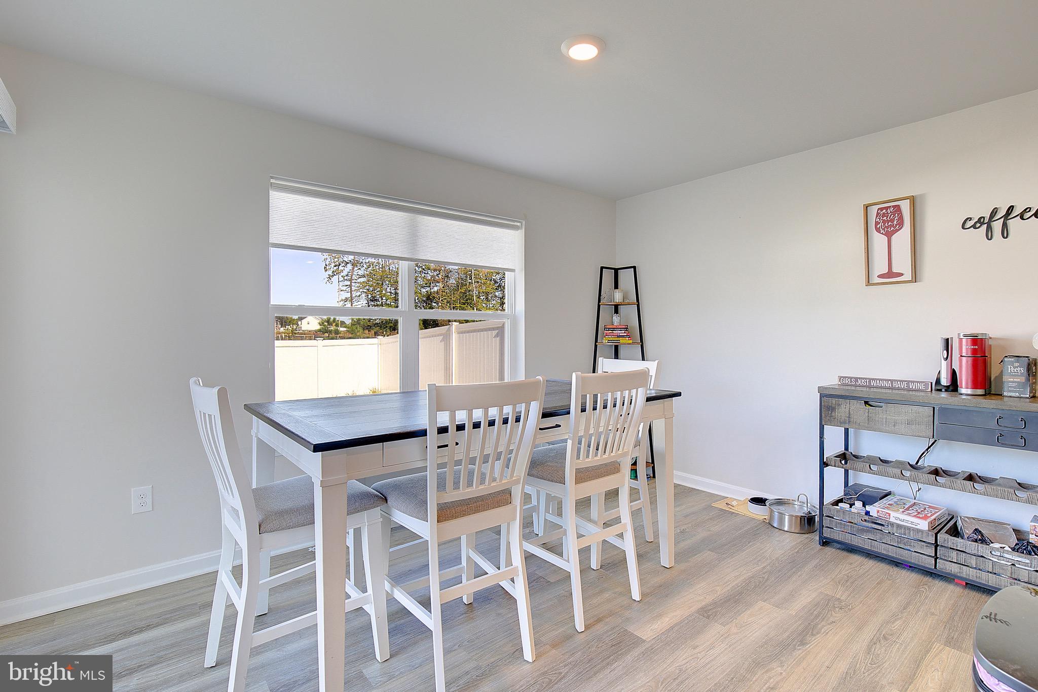 PINEGROVE - Residential Lease