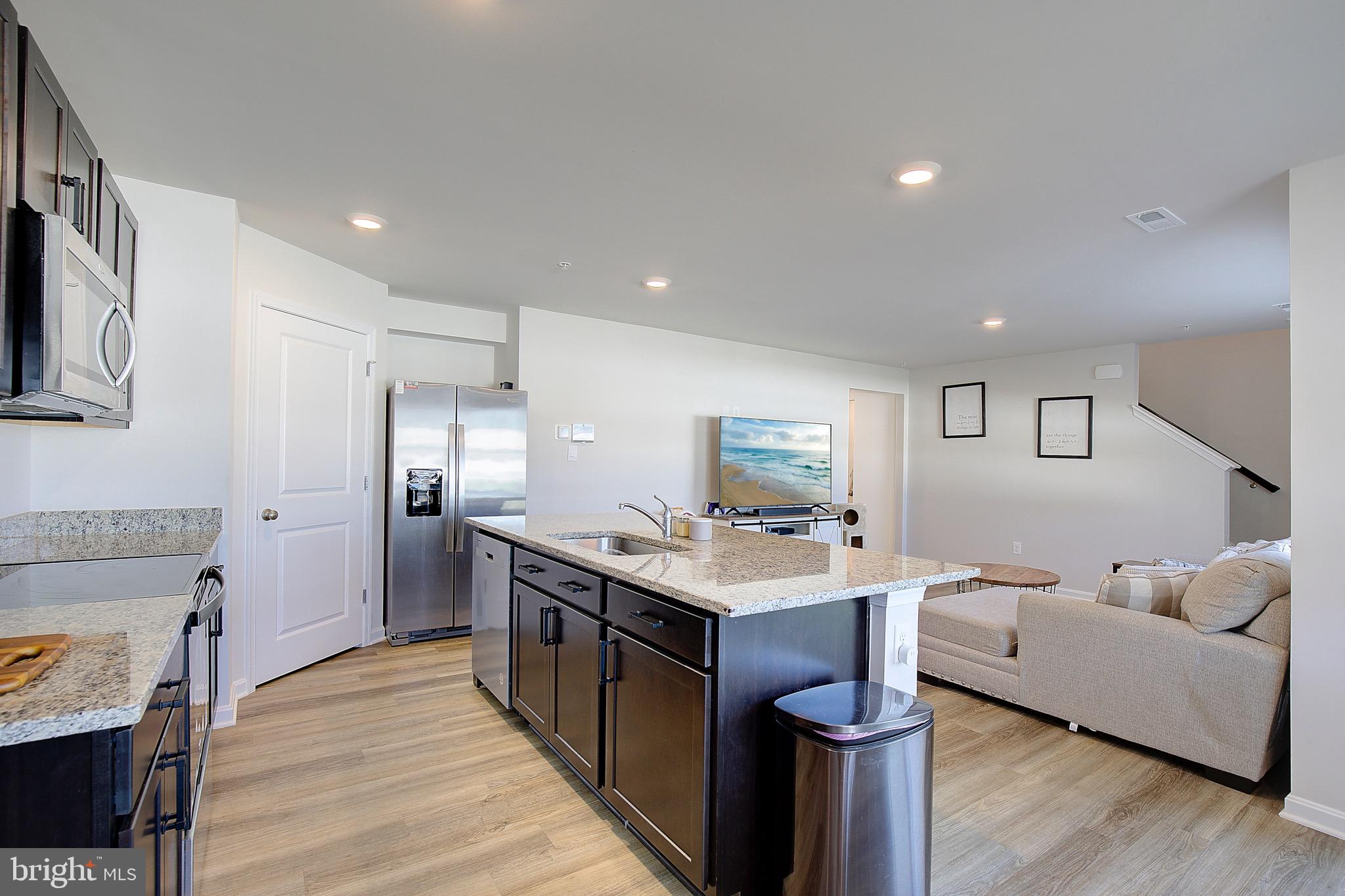 PINEGROVE - Residential Lease