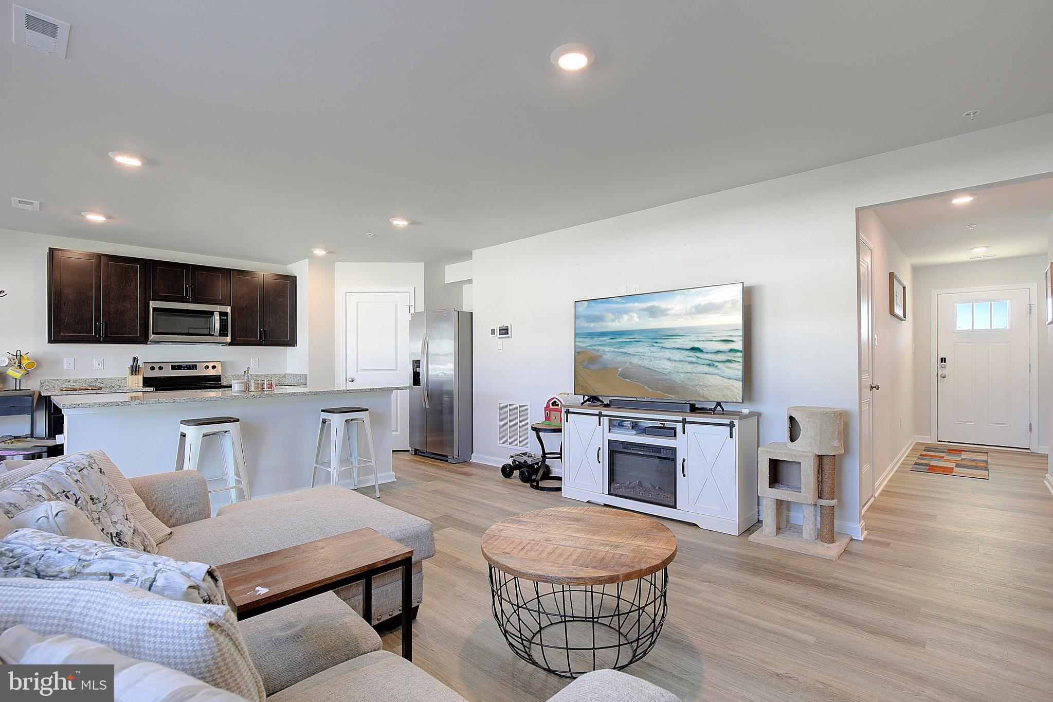 PINEGROVE - Residential Lease