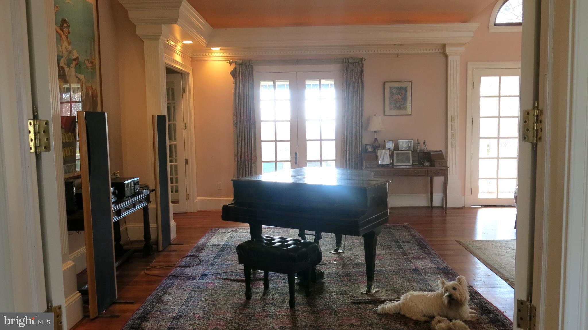 FLINT HILL - Residential