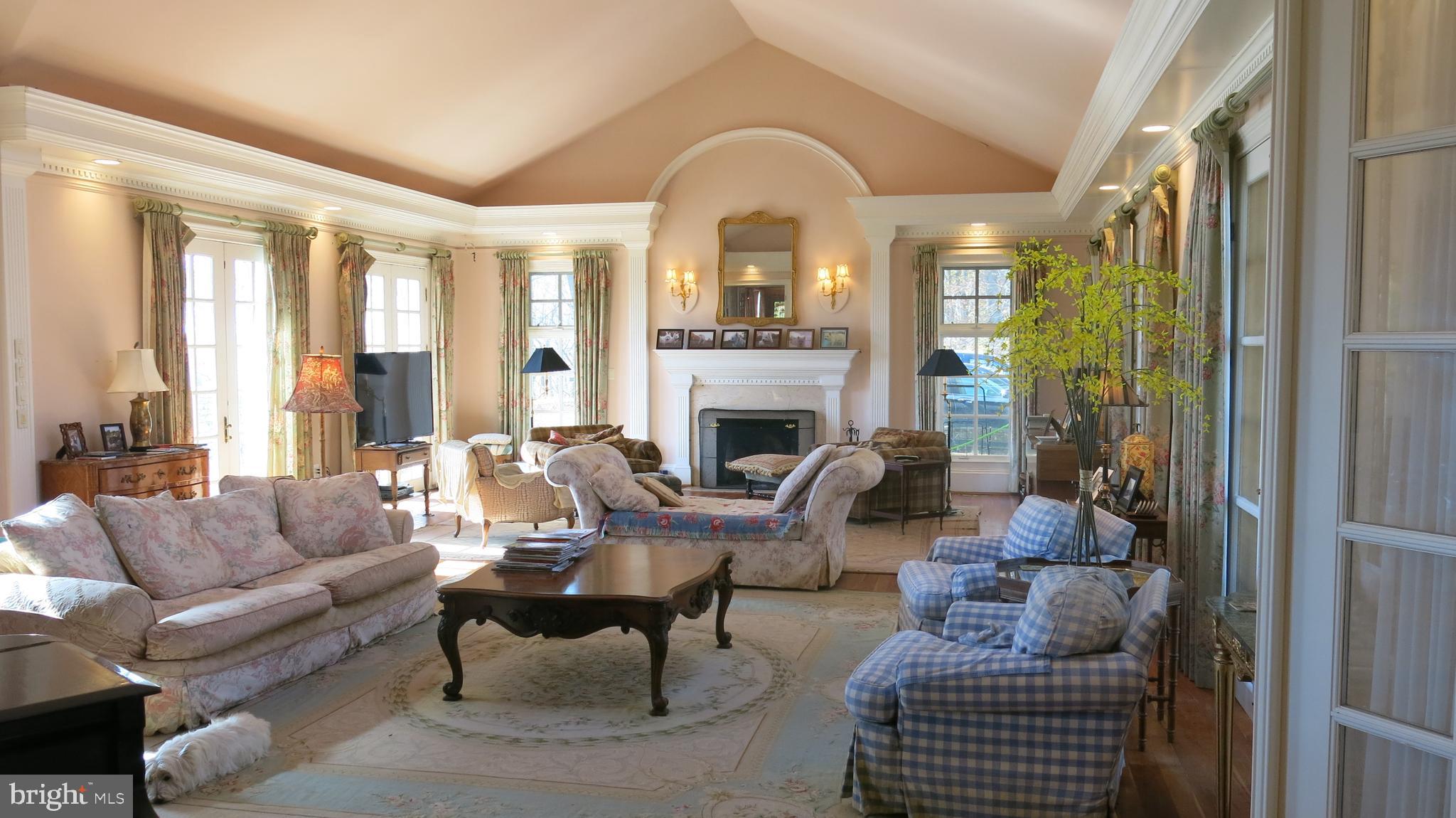 FLINT HILL - Residential