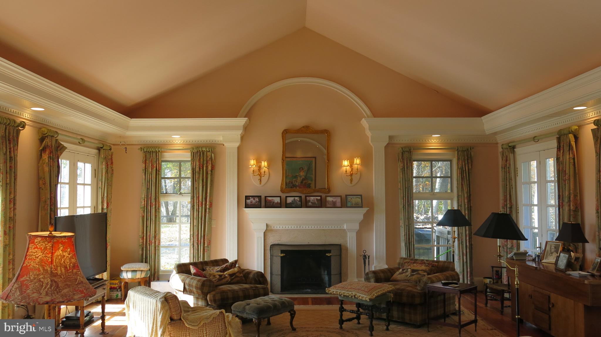 FLINT HILL - Residential