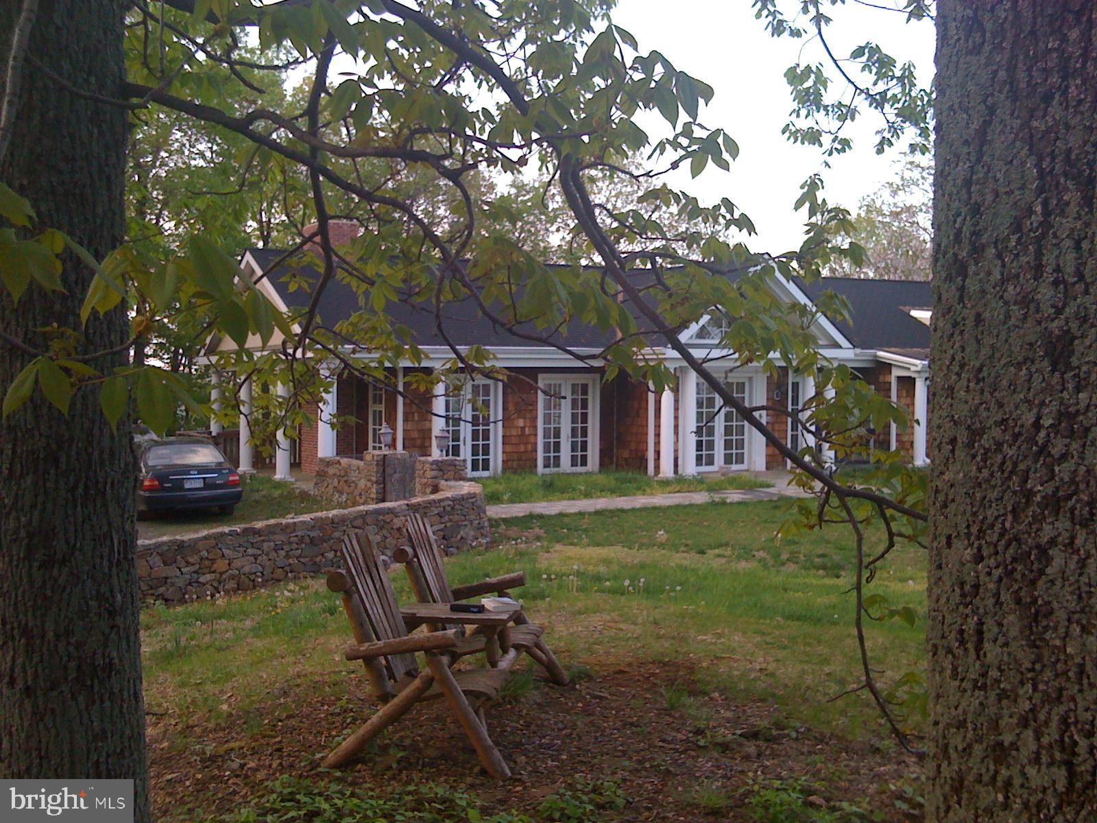 FLINT HILL - Residential