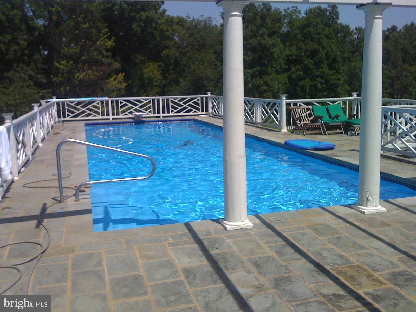 FLINT HILL - Residential