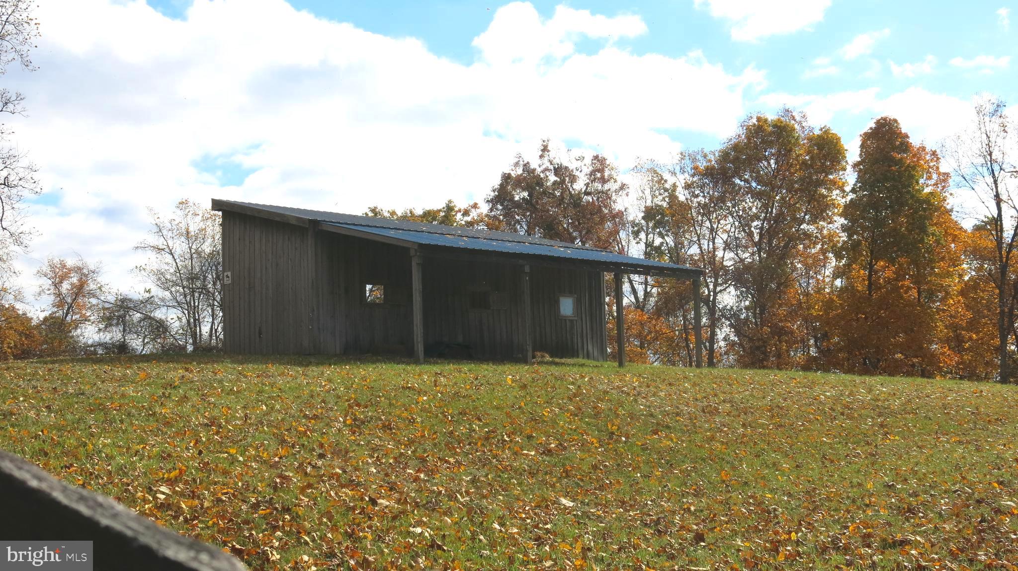 FLINT HILL - Residential