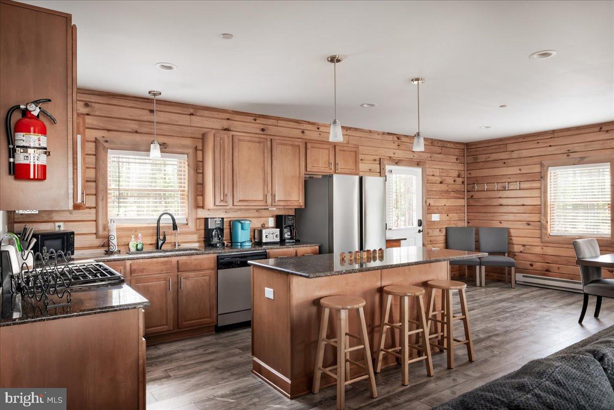 BECKMAN PENINSULA - Residential