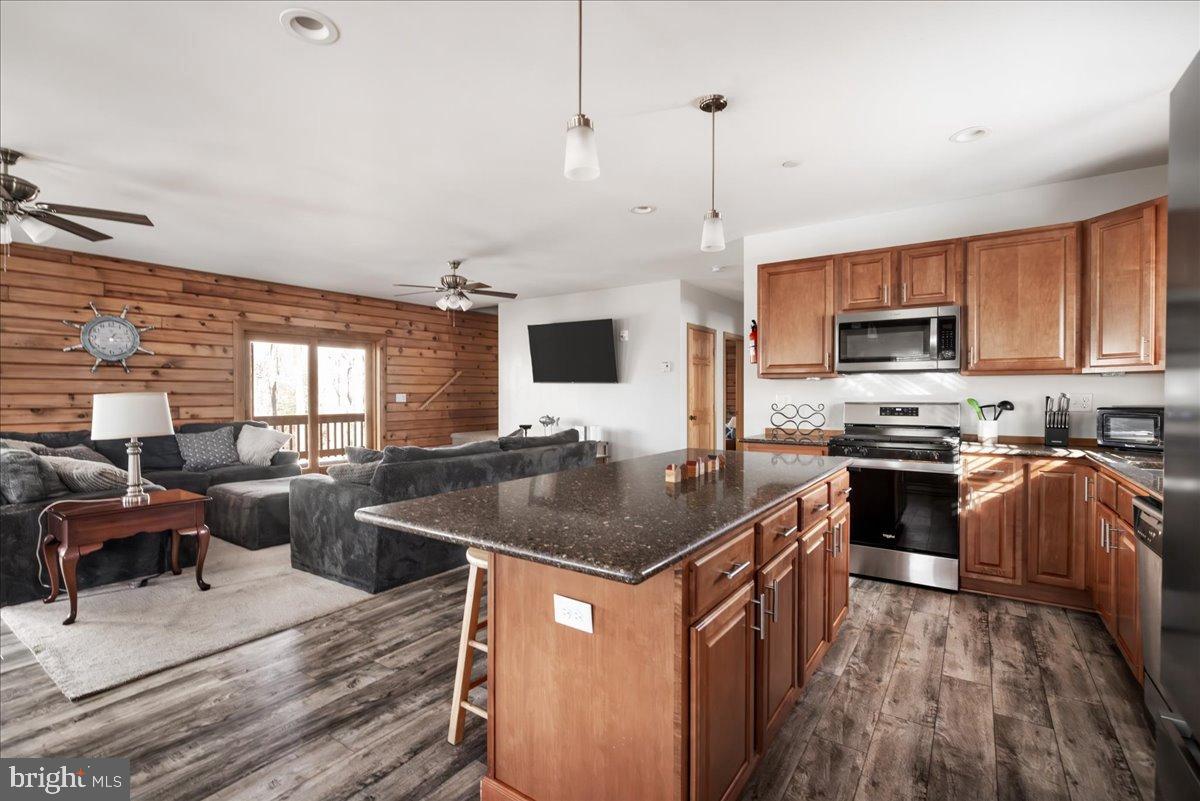 BECKMAN PENINSULA - Residential