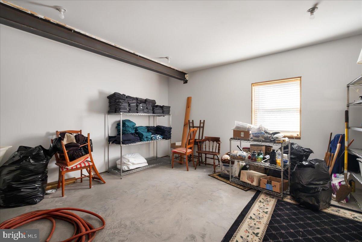 BECKMAN PENINSULA - Residential