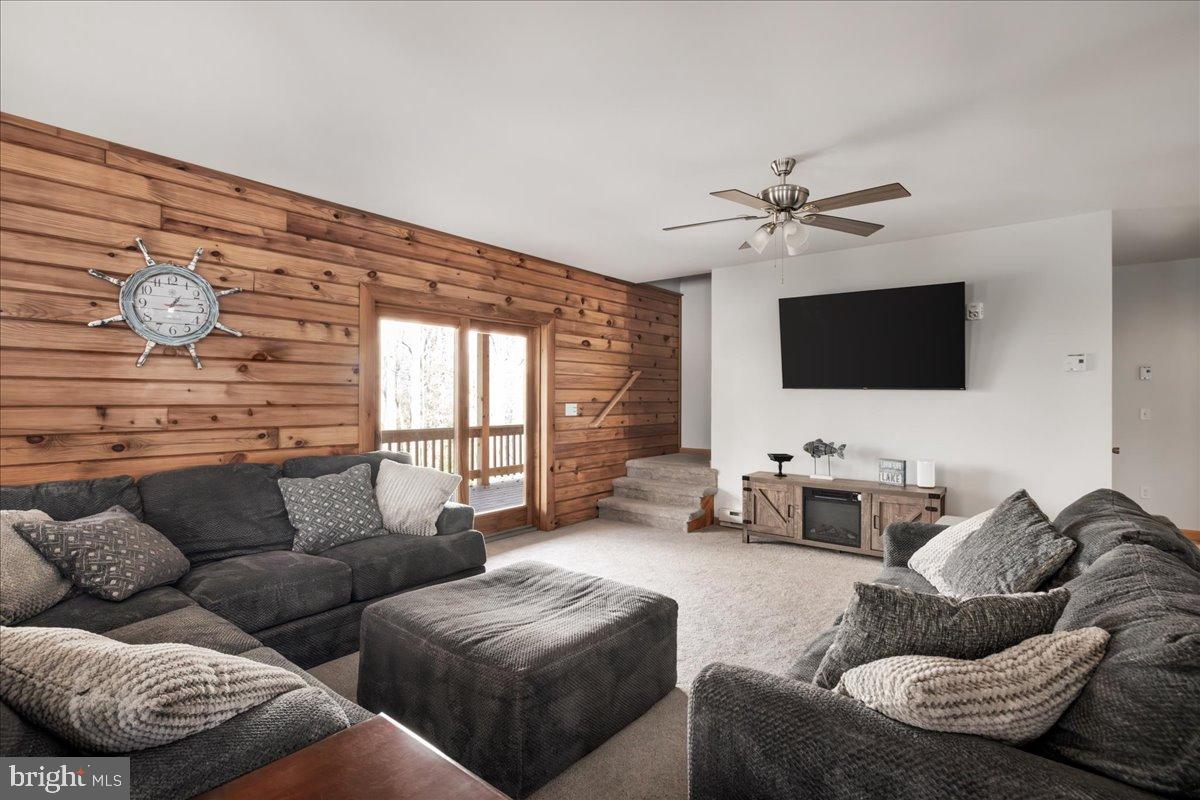 BECKMAN PENINSULA - Residential