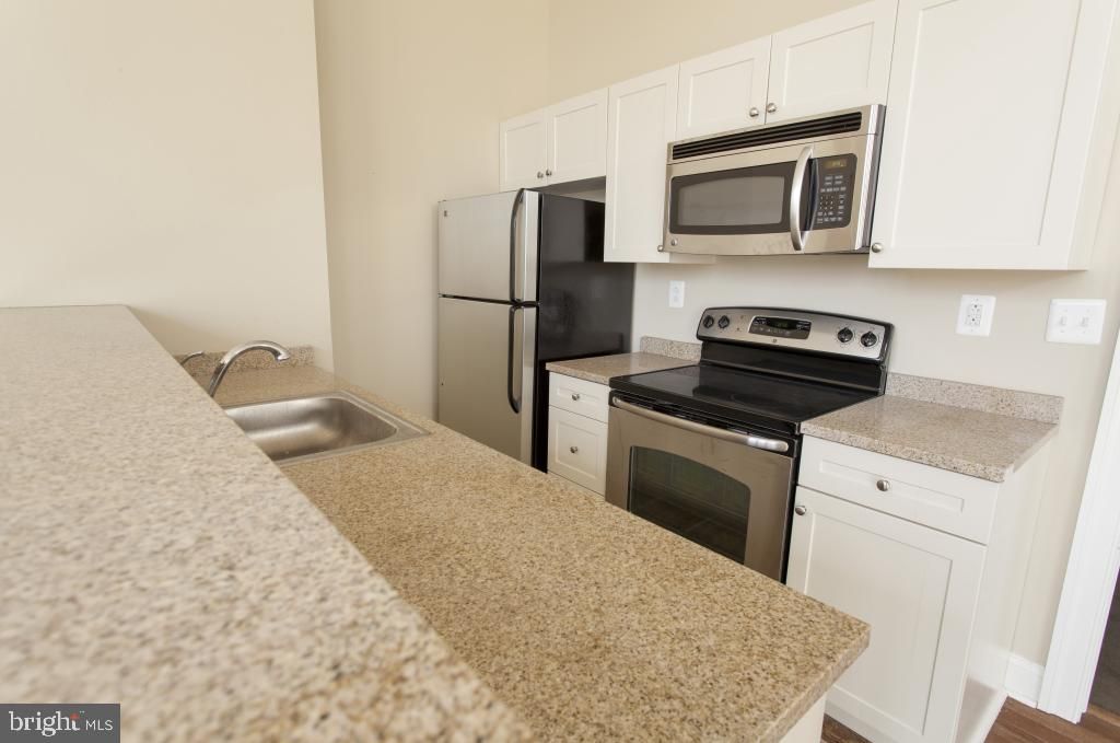 Photo of 312 - 22 Walnut Street #405, PHILADELPHIA, PA 19106 (MLS # PAPH2566240)