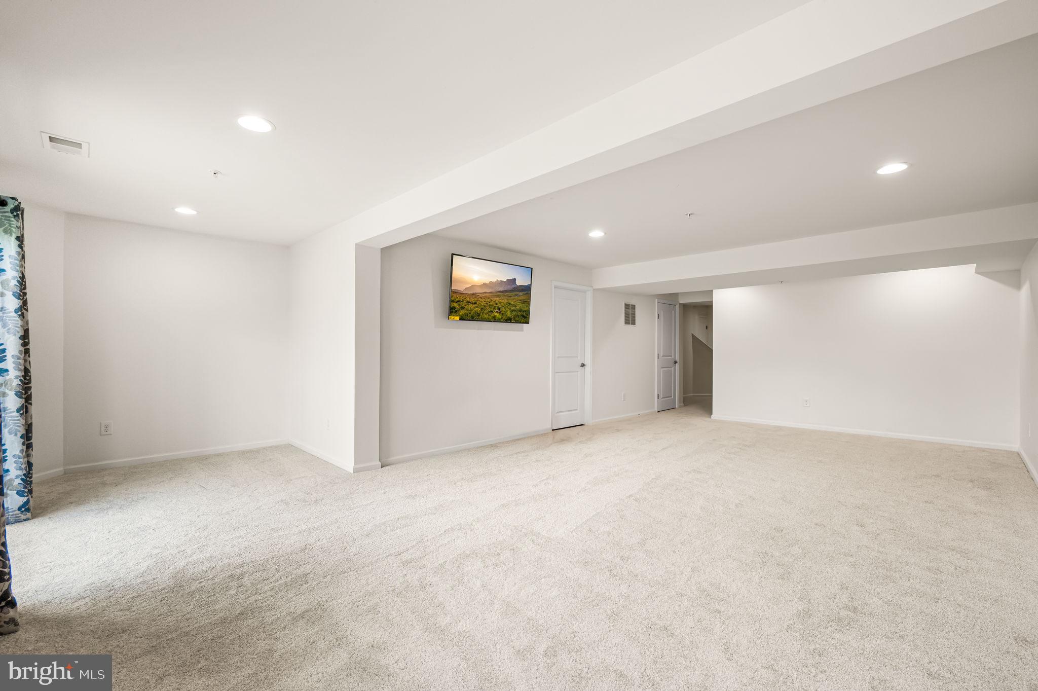 LINKS AT INNISCRONE - Residential