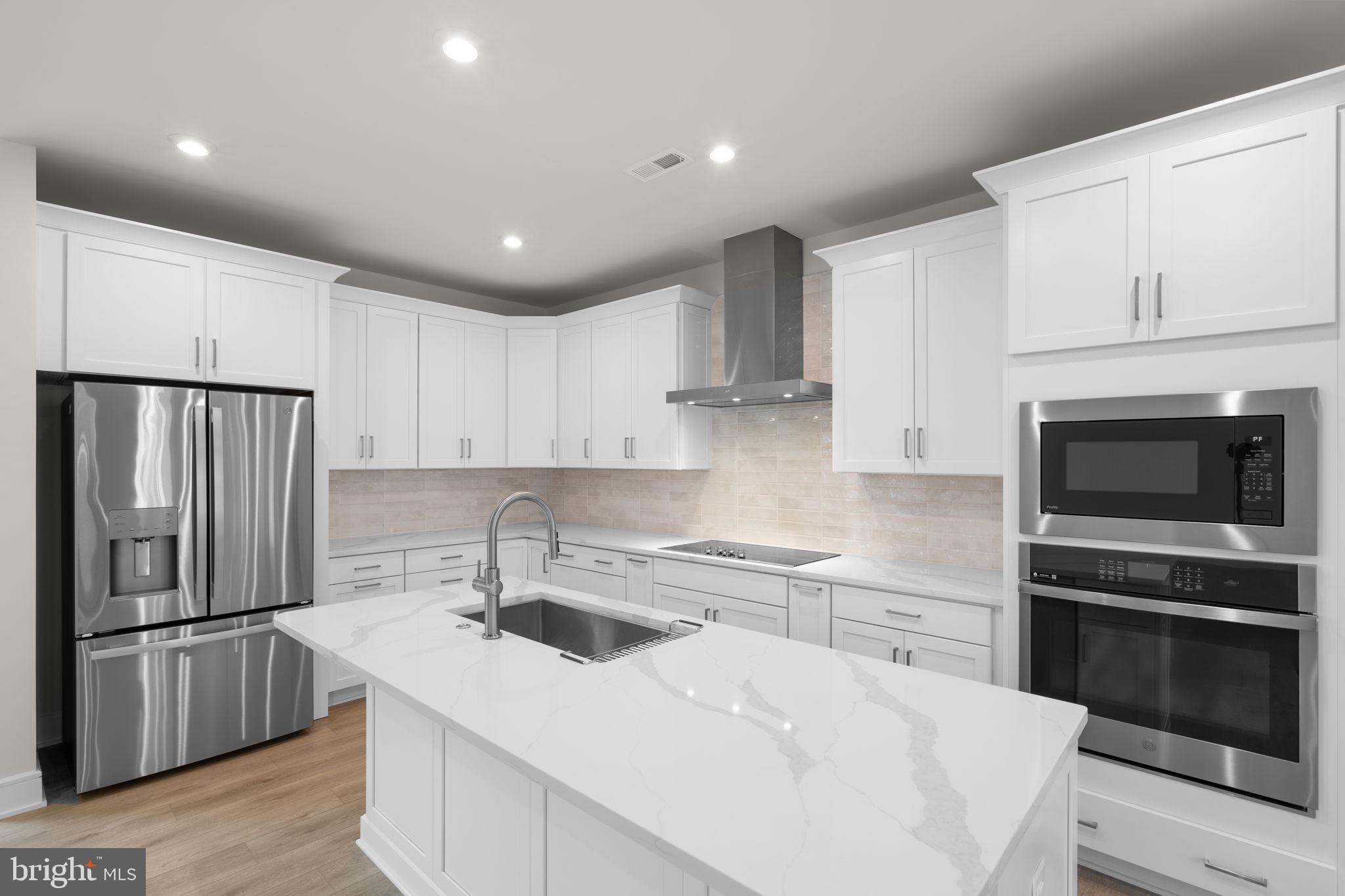 HERITAGE AT MARSHALL - Residential