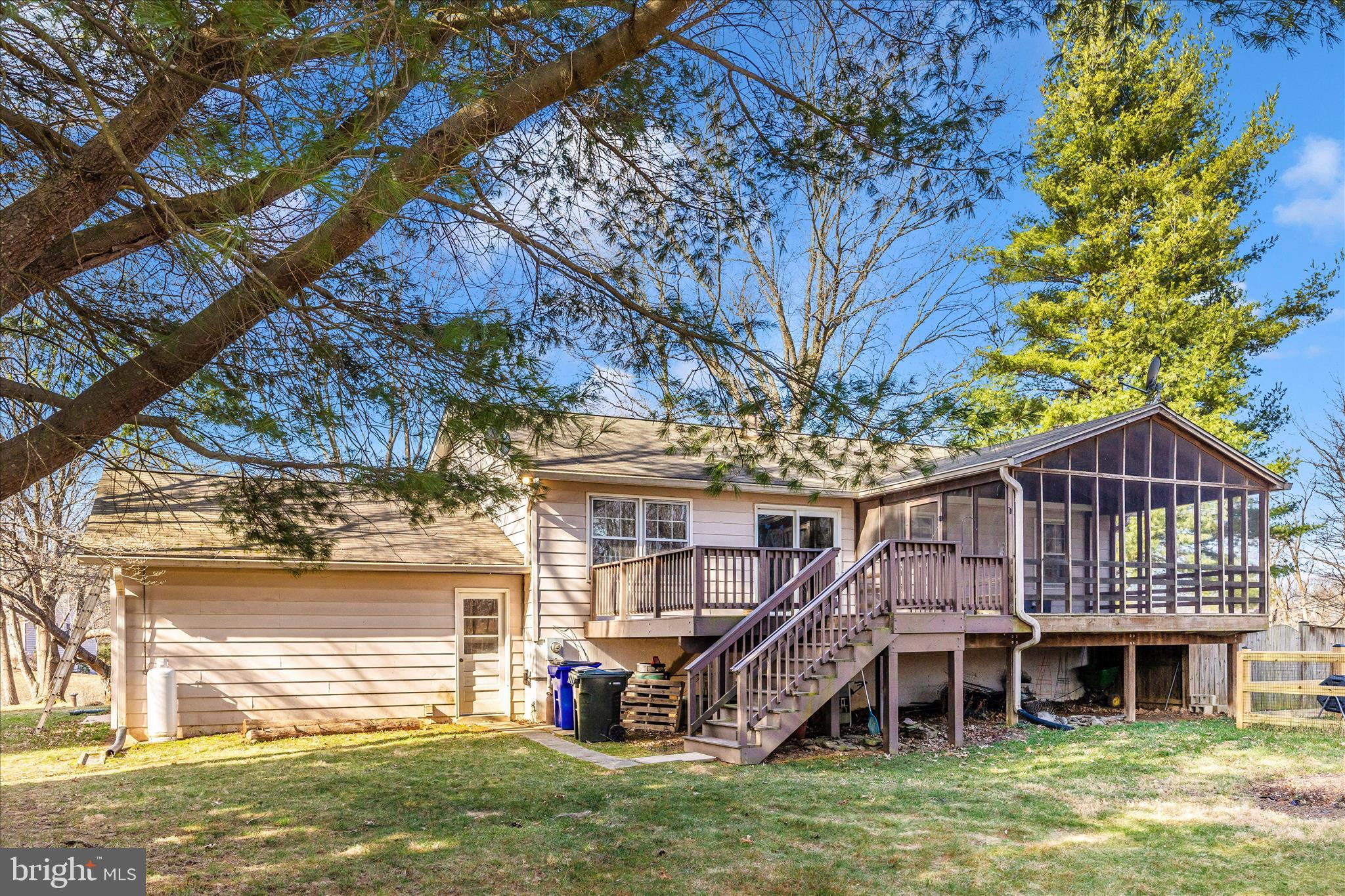 BURNT HICKORY - Residential