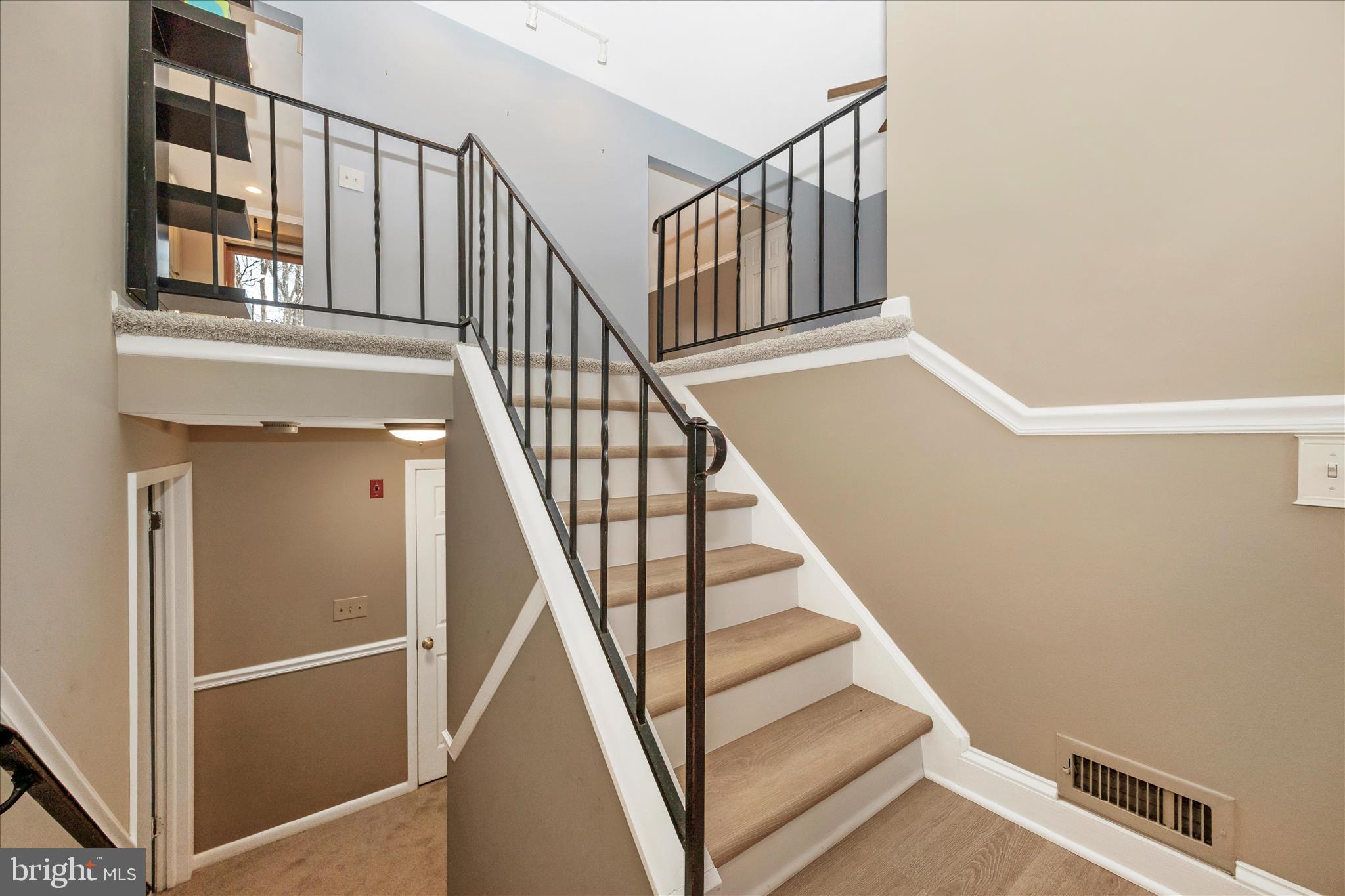 BURNT HICKORY - Residential