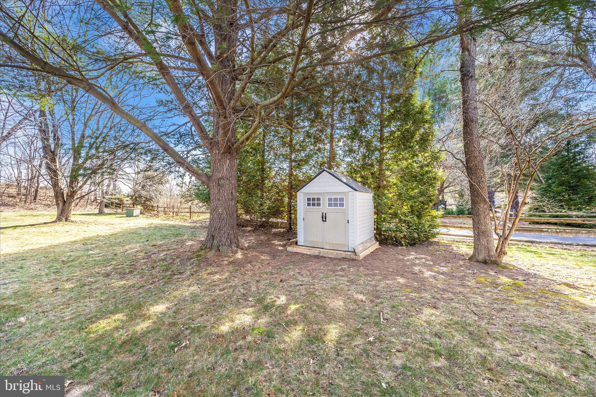 BURNT HICKORY - Residential