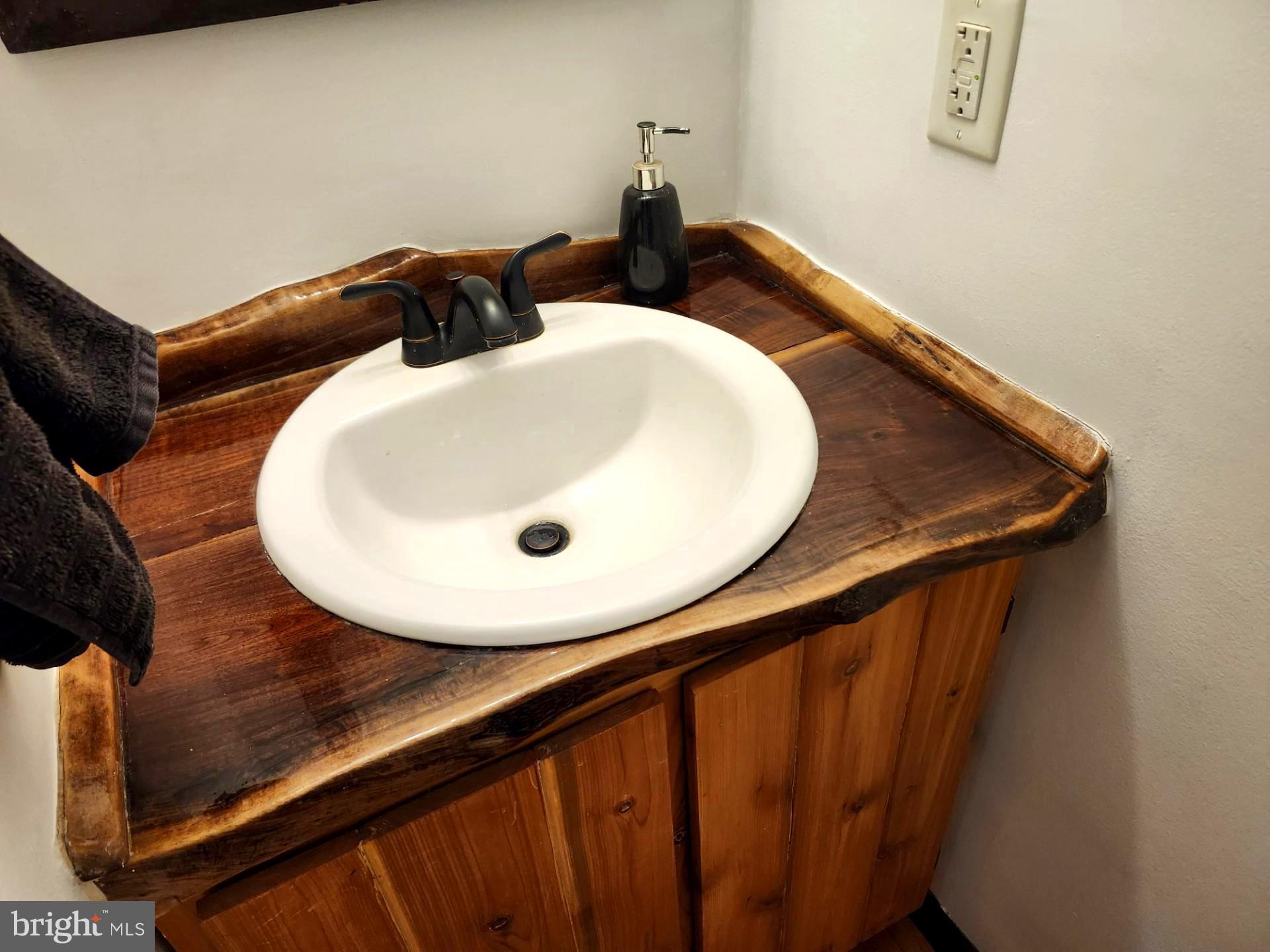 MOUNTAIN HERITAGE ESTATES - Residential